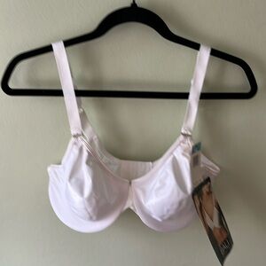 Bali 38C underwire bra NWT